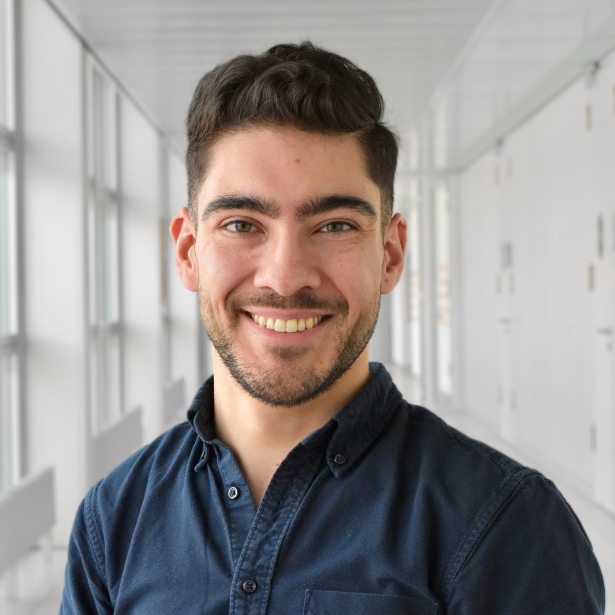 Dr.  Alan Pacheco