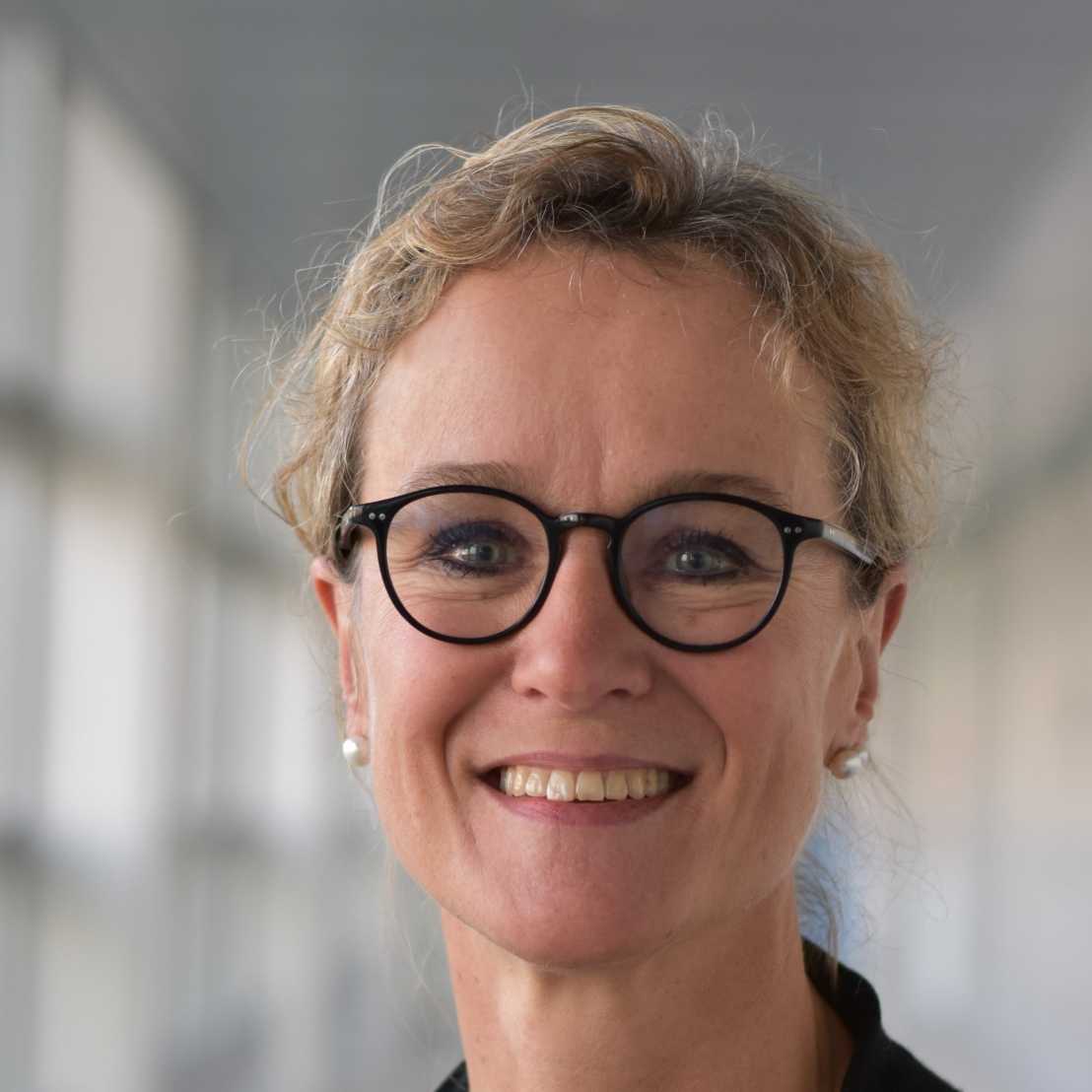 Prof. Annette Oxenius